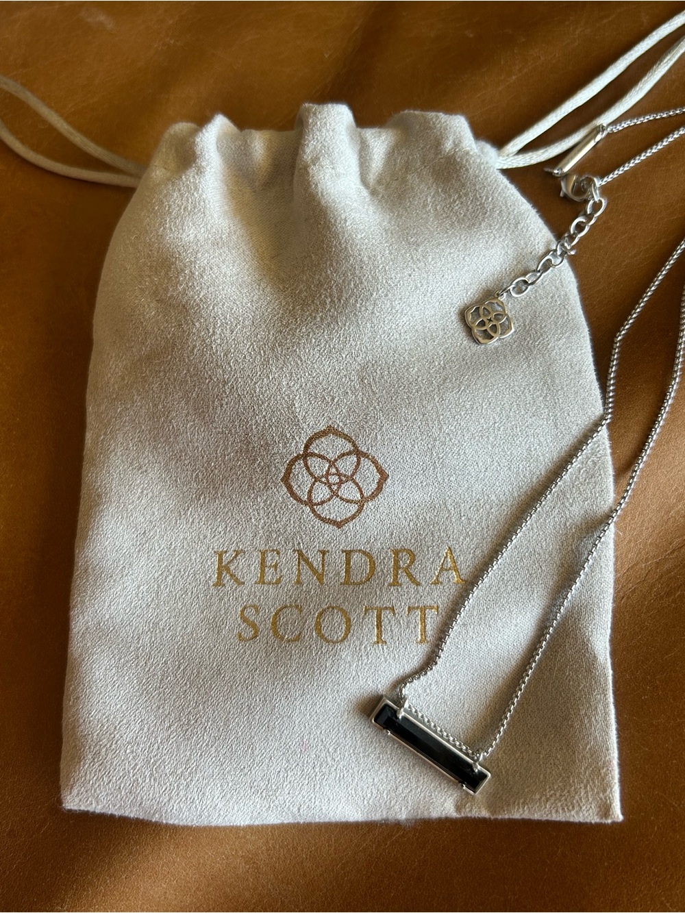 Kendra Scott Leanor Bar Pendant Necklace Black Silver New